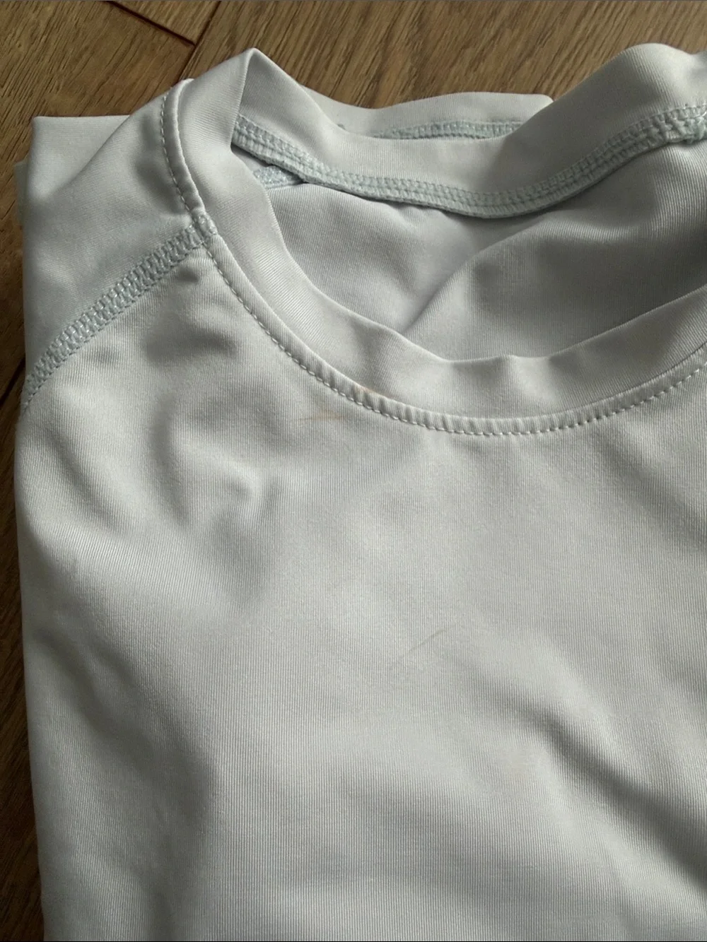 Kids Long Sleeve Rash Guard Tops - Picture 9 of 9